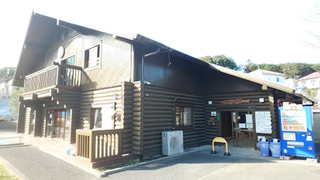 Kamishirane 3 Pond Park Children's Log House "3 Pond Land"