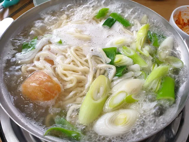 백청우칼국수
