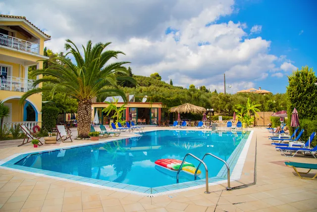 SUNFLOWER APARTMENTS & STUDIOS