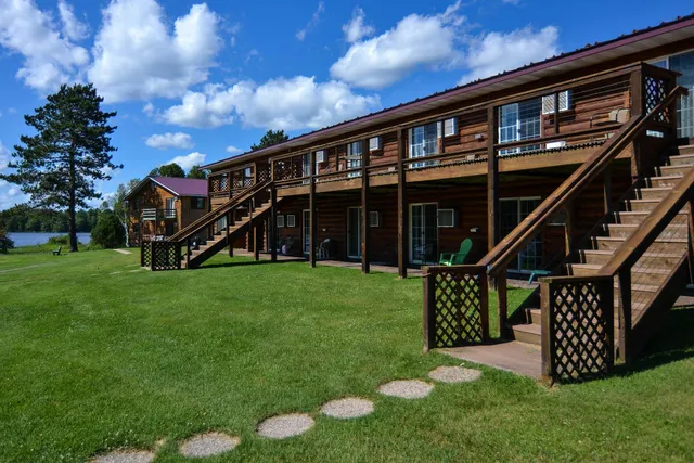 Eagle River Inn & Resort