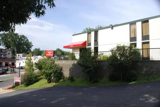 Inns of Virginia - Arlington