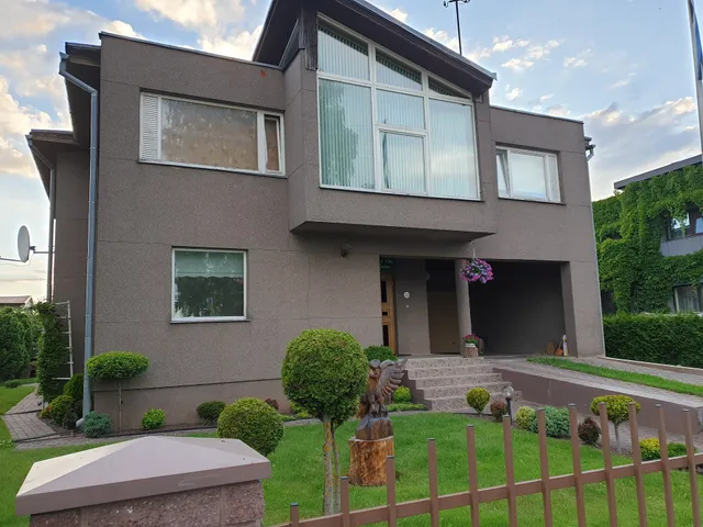 Eha Suija Home Accommodation