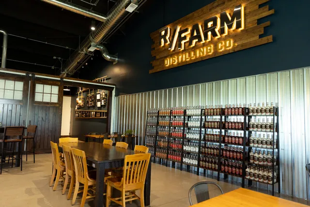 R/Farm Distilling Co.