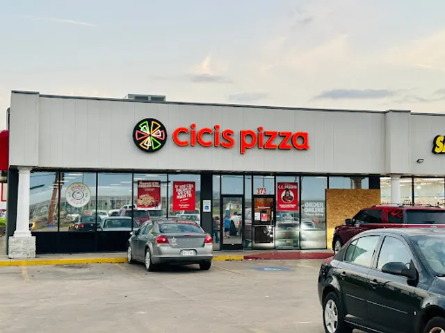 Cicis Pizza