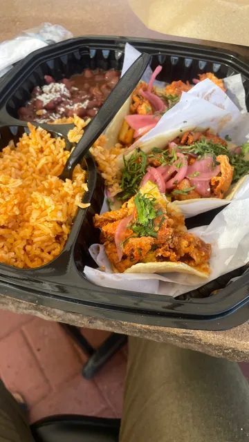 Cocina Madrigal food truck