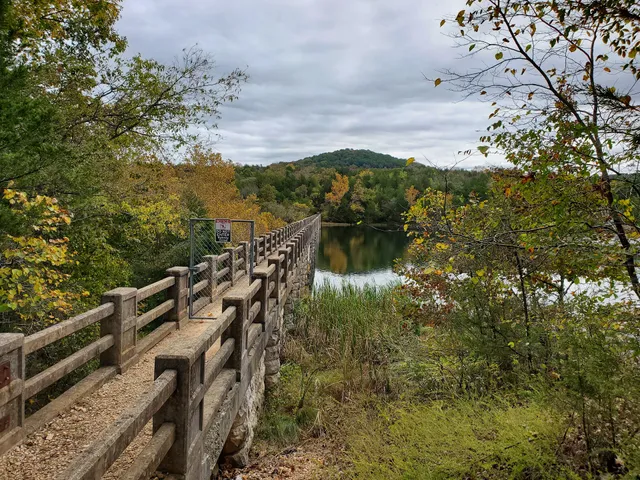 Leatherwood Lake Trail Head