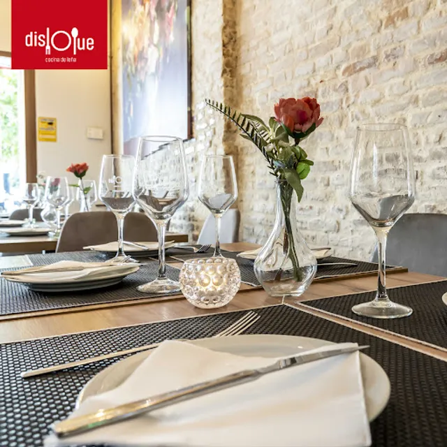 Disloque. Bar restaurante
