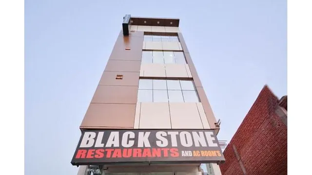 OYO 60851 Hotel SK Grand