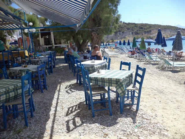 Trata Seafood Bar Restaurant