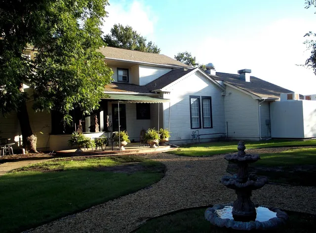 Dairy Manor Bed & Breakfast