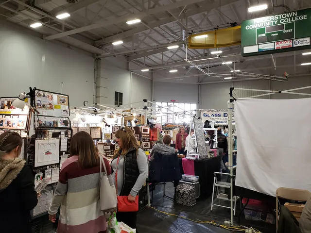 Kris Kringle Holiday Craft Show