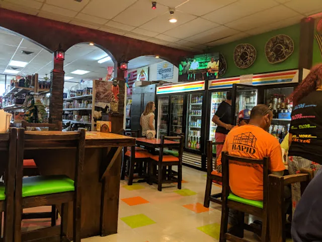 El Chipotle Latin Restaurant