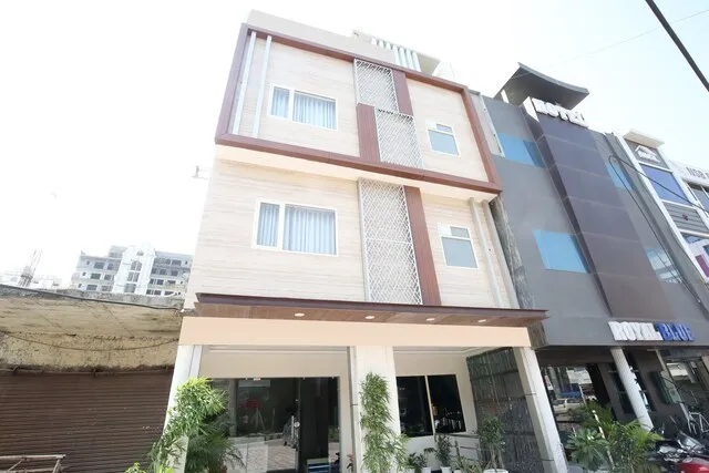 Capital O 17084 Hotel Grand Orchid