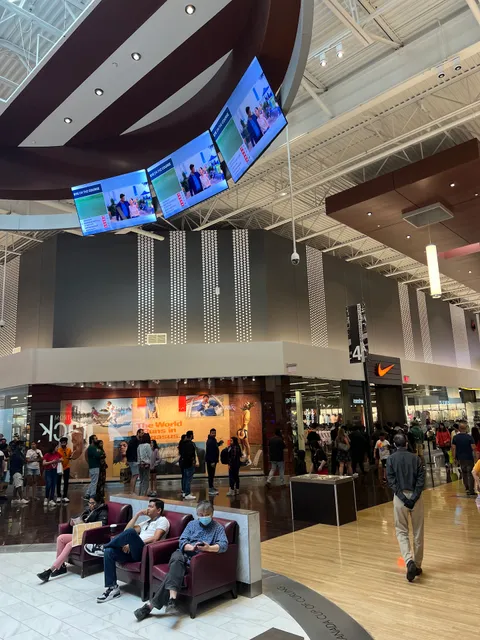 Nike Factory Store - Vaughan Mills