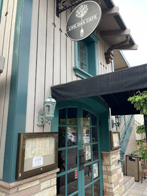 Live Oak Cafe