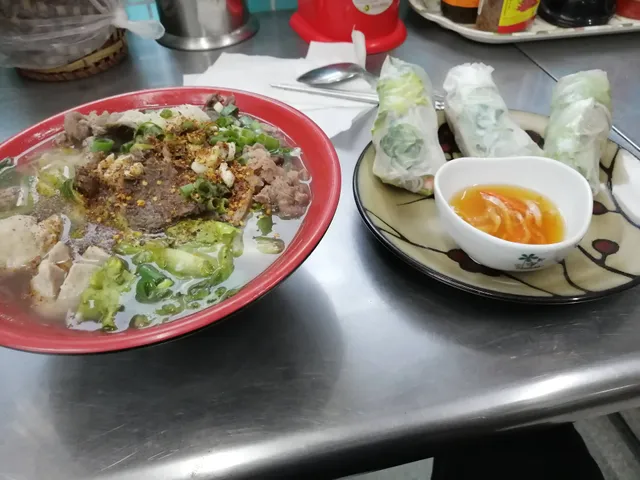 越南小吃 牛肉河粉