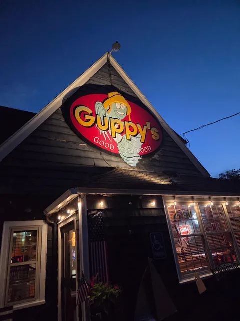 Guppy's Restaurant & Tavern