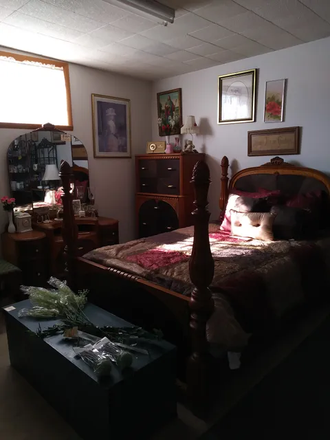 Siony's Treasures Thrift Store