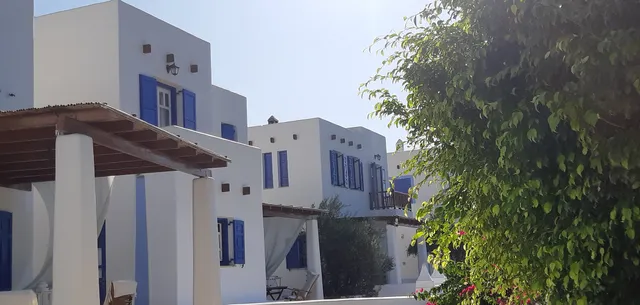 Niriedes Lipsi Houses