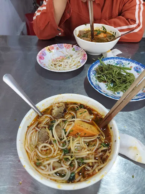 Cô Minh Bún Bò Huế