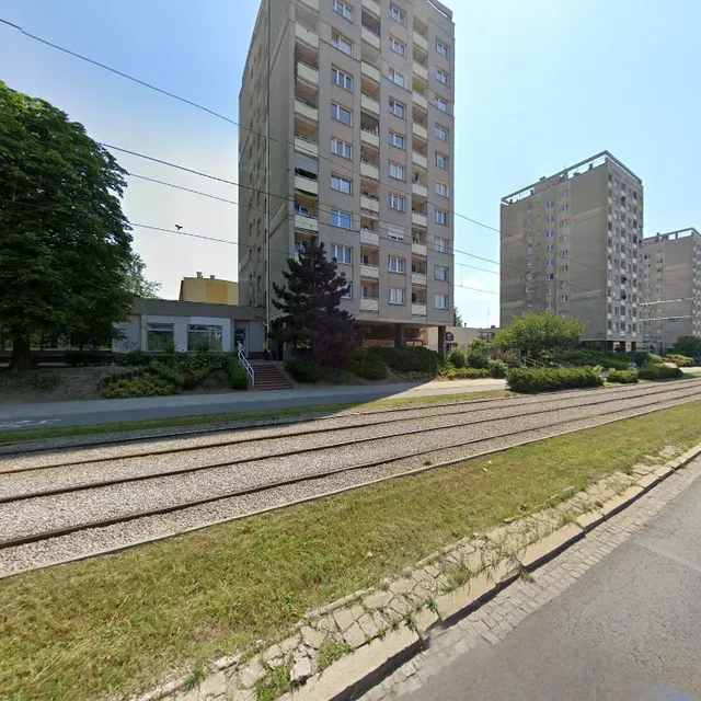 Aleja Armii Krajowej 48