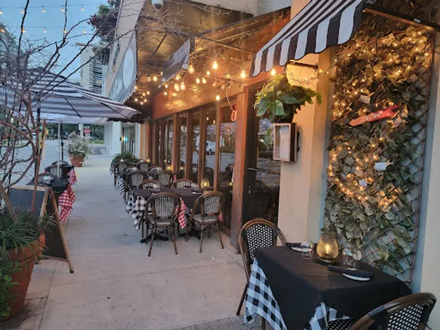 Scolapasta Bistro and Pasta Shop.