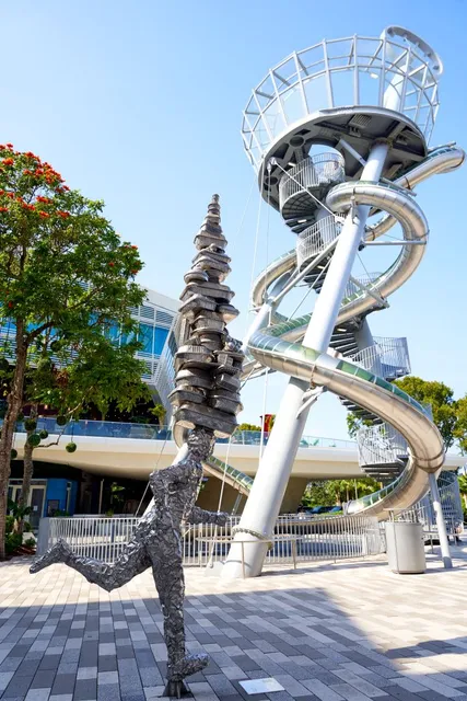 Aventura Slide Tower