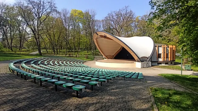 Muszla Koncertowa im. Romualda Lipki w Ogrodzie Saskim w Lublinie