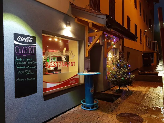 Chez Lily Café-Restaurant