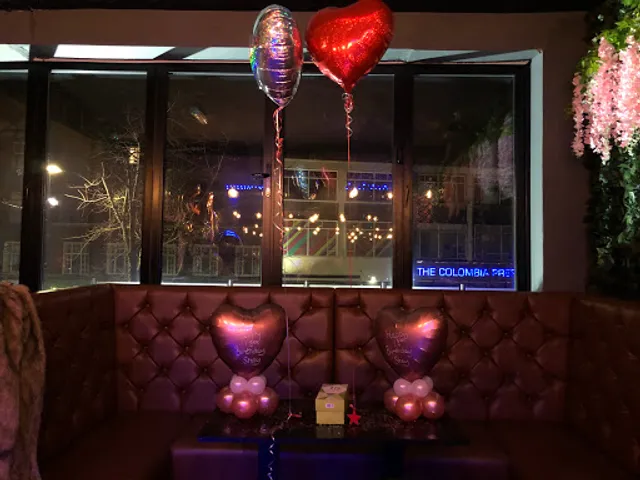 Canvas Bar & Nightclub