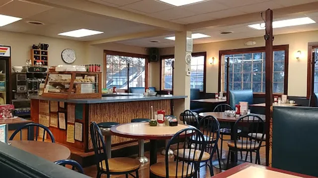 Four Corners Luncheonette