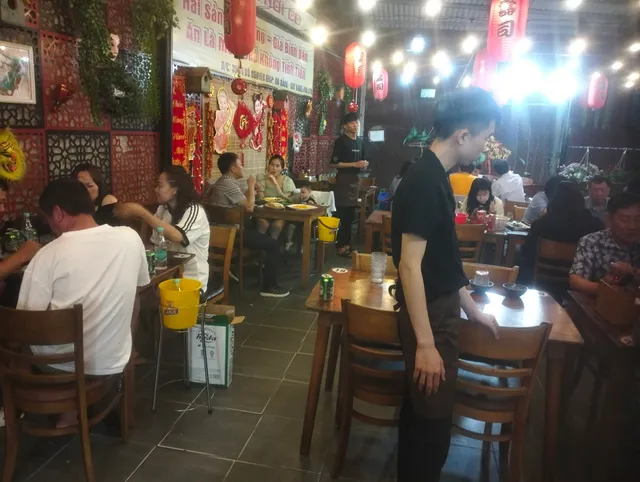 Quán Hải Sản Thời Cổ Đà Nẵng - Seafood Restaurant