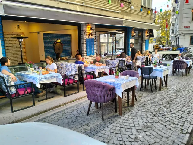 Green Hill Cafe Restaurant