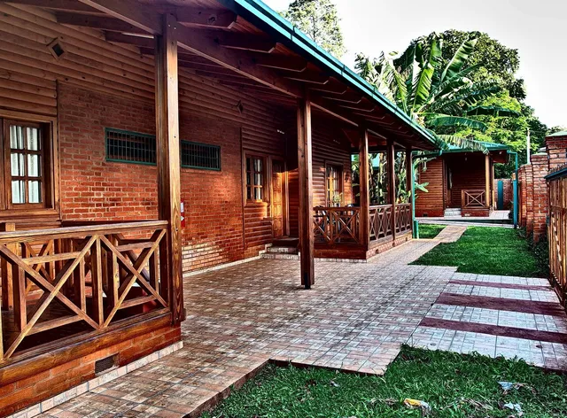 Paseo del Yacaratiá