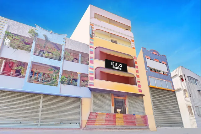 Hotel O Clock Centre Chirala