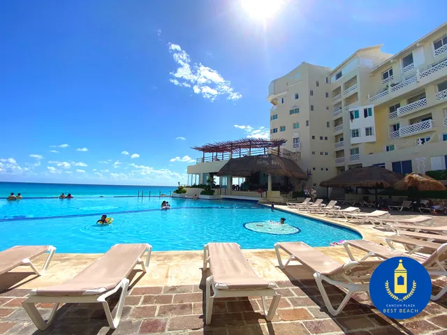 Cancun Plaza - Best Beach