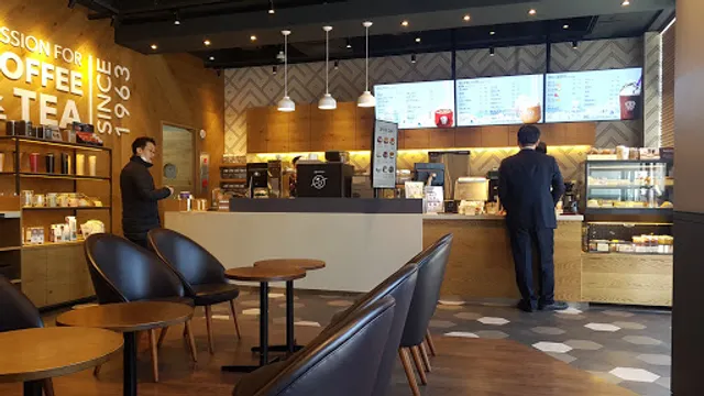 The Coffee Bean & Tea Leaf