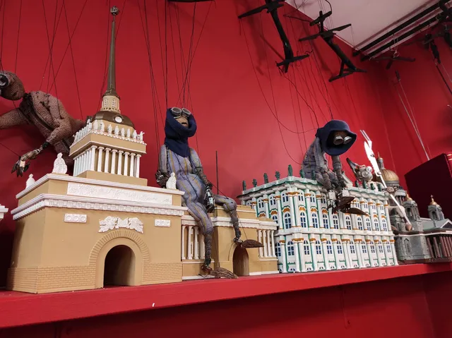 Puppet format theater