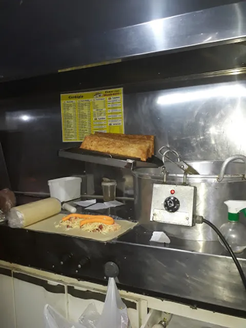 Tata Lanches e Pastéis