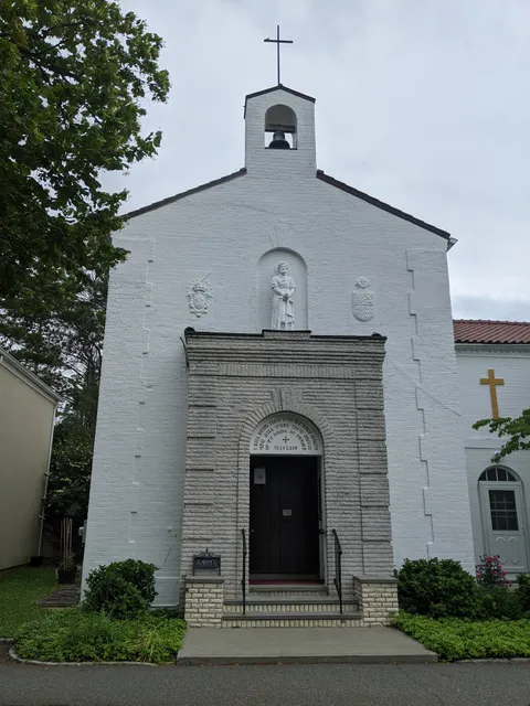 Discalced Carmelite Nuns