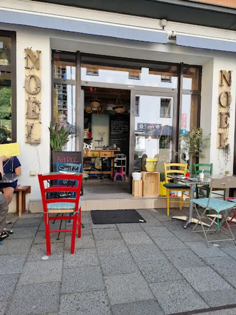Cafe Noel