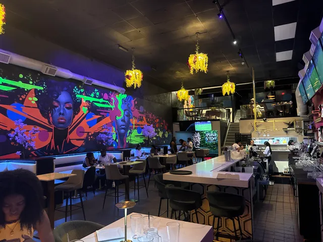 Pura Vida Cocktail Bar Restaurant