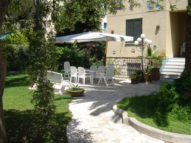 Villa Fantasia B & B