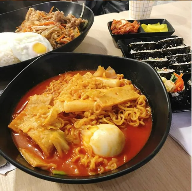 Hanjuan Korean Gimbap House