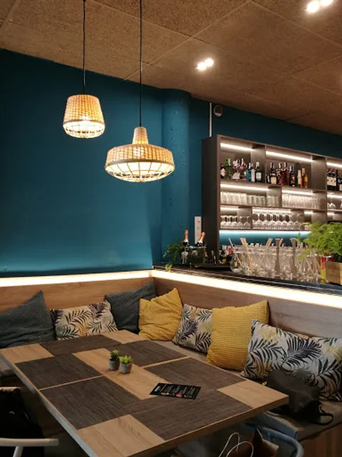 Underground. Coques Vins I Copes