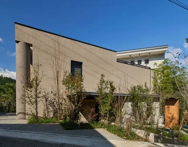 Enoura Rimon Retreat