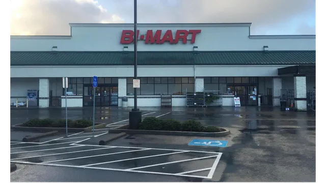 Bi-Mart Membership Discount Stores