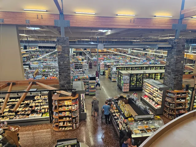 Circle 9 Shopping Center