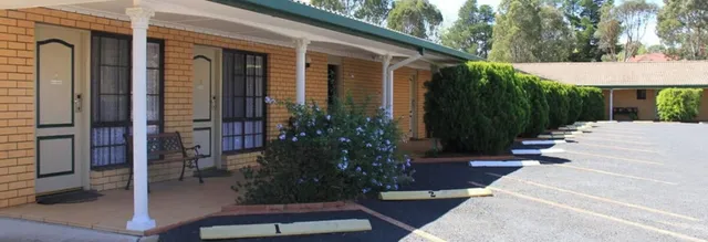 Hilltops Retreat Motor Inn