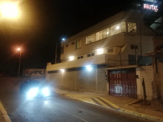Quito Condor Hostal